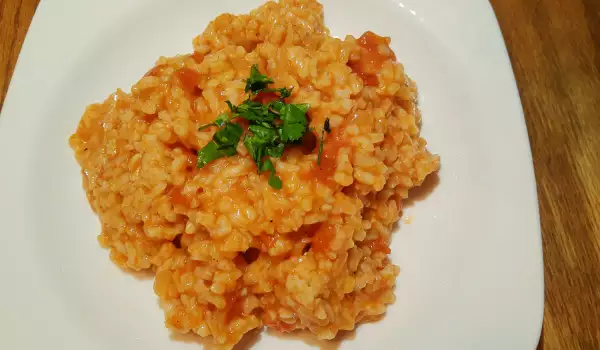 Delicioso arroz con tomate