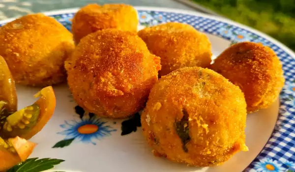 Croquetas de arroz con parmesano