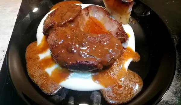 Ossobuco sobre puré de patata