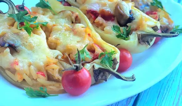 Pimientos rellenos de pasta orzo