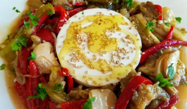 Ensalada de berenjenas asadas con queso de cabra