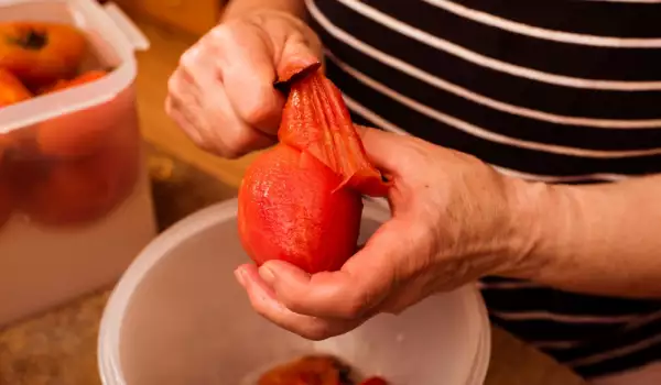 ¿Cómo pelar tomates?