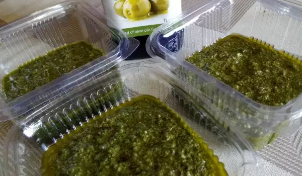 Pesto de albahaca con piñones