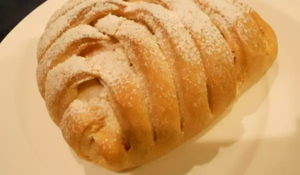 Bollo trenzado de crema de limón y naranja