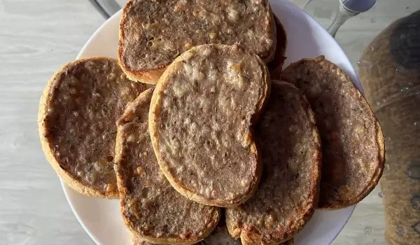 Tostadas de pan con carne picada (princesas)