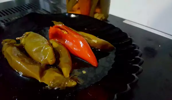 Chiles asados en conserva