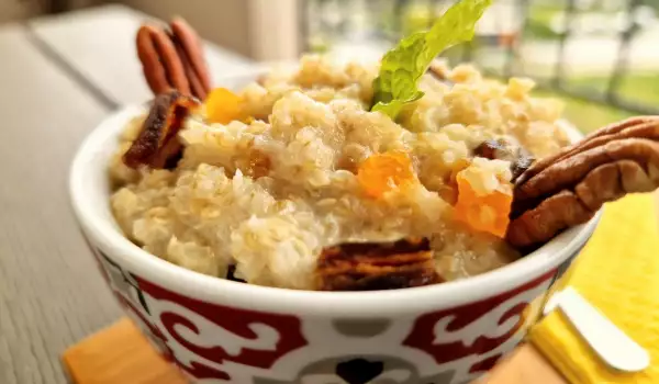 Desayuno de quinoa con dátiles