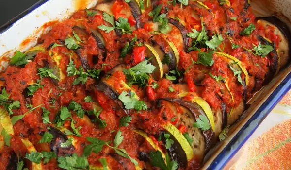 Verduras asadas con salsa de tomate