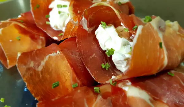 Rollitos de jamón con delicioso relleno