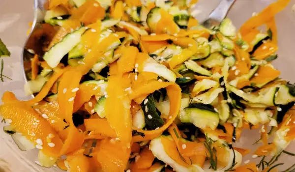 Ensalada rápida de calabacín y zanahoria