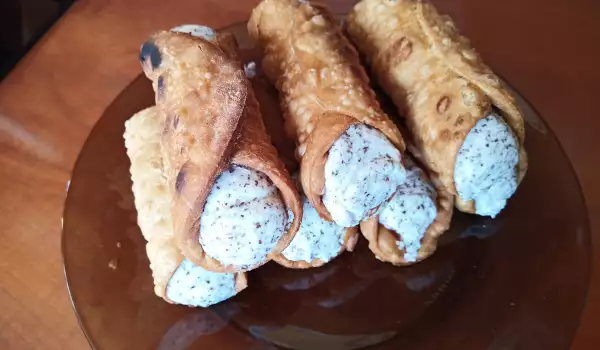 Cannoli sicilianos originales