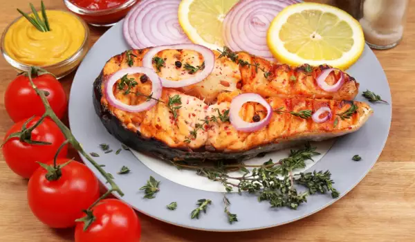 El salmón está entre los pescados azules más grasos