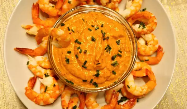 Gambas con salsa Romesco