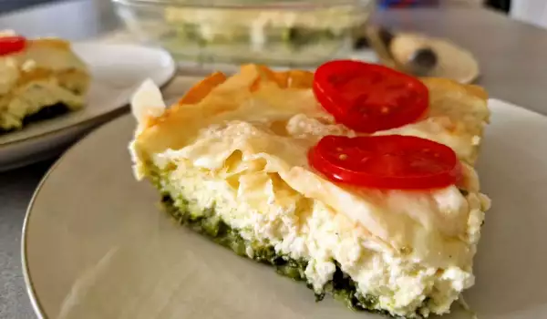 Tarta salada de espinacas y queso con masa filo