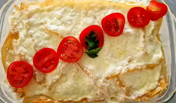 Tarta salada de espinacas y queso con masa filo