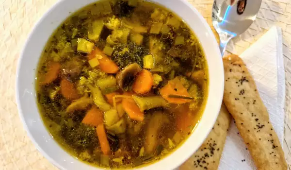 Sopa vegana de brócoli y champiñones