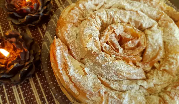 Pastel de masa filo con calabaza cocida