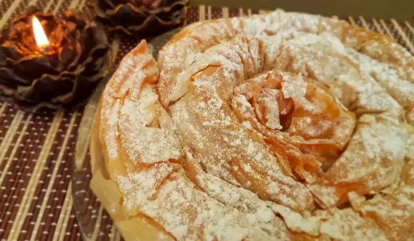 Pastel de masa filo con calabaza cocida