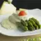 Espárragos con queso tierno y parmesano