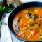 Potaje de alubias con vinagrera y cebolleta verde