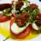 Ensalada Caprese con tomates secos