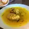 Sopa de fideos con pelota de carne