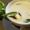 Sopa keto de champiñones