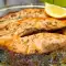 Salmón marinado al horno