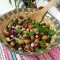 Ensalada colorida con alubias rojas y garbanzos