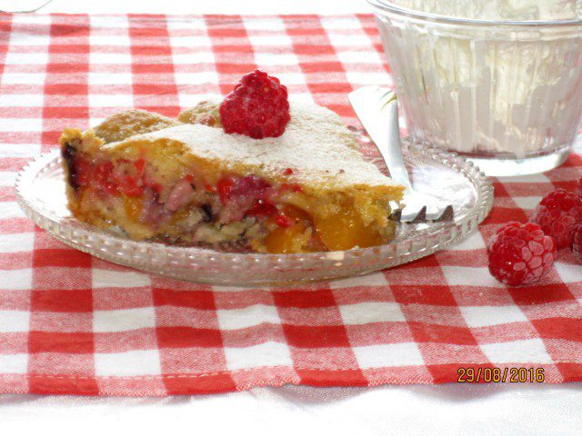 Tarta de mantequilla con frutas