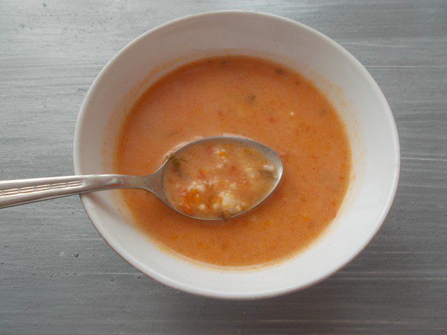 Sopa de tomate con arroz