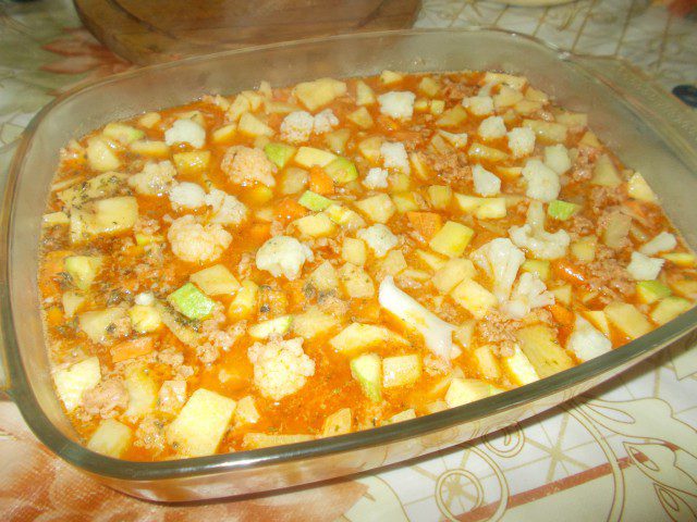 Cazuela de patatas con coliflor