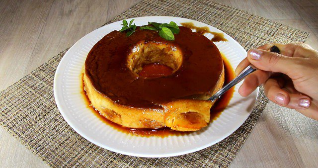 Flan de Huevo con Bizcochos de Soletilla