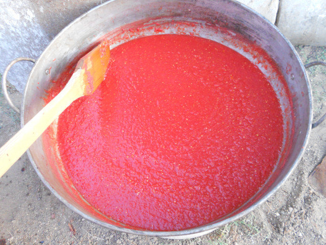 Puré de tomate casero