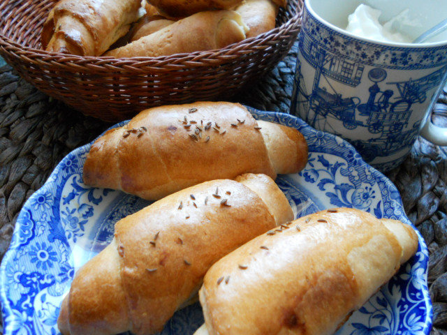 Bollitos de mantequilla y queso con un toque de comino