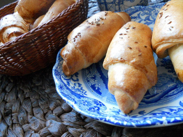 Bollitos de mantequilla y queso con un toque de comino