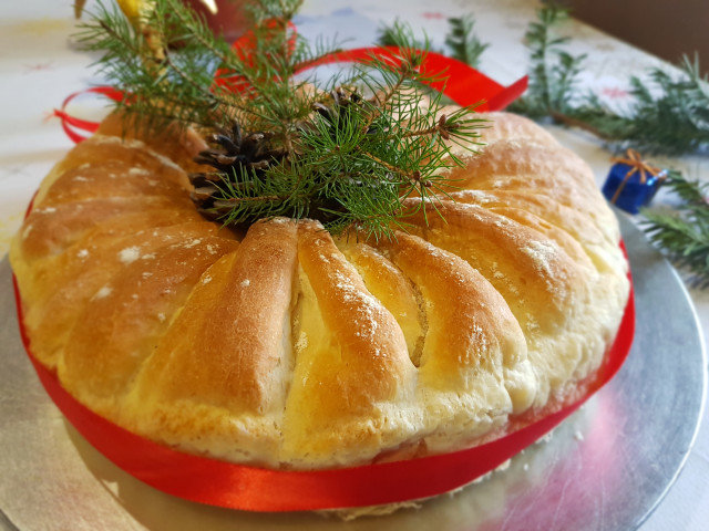 Pan navideño con mantequilla frita