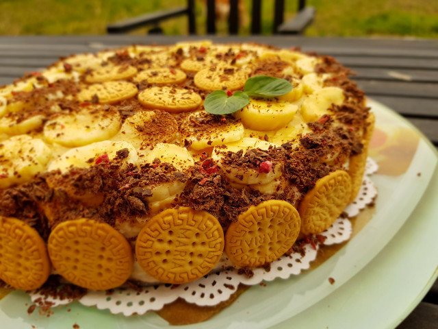 Tarta de plátano con gelatina