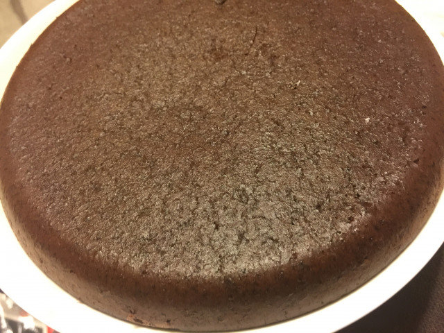Bizcocho genovés de chocolate para tartas y pasteles