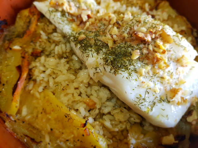 Bacalao con arroz y patatas