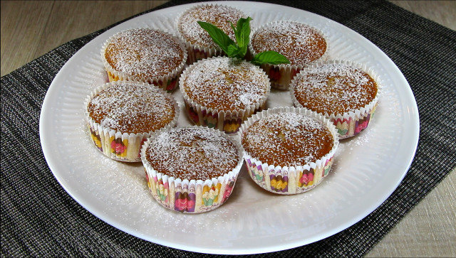 Muffins esponjosos con mermelada