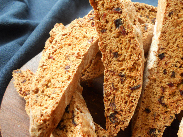 Cantuccini italiano con fruta deshidratada