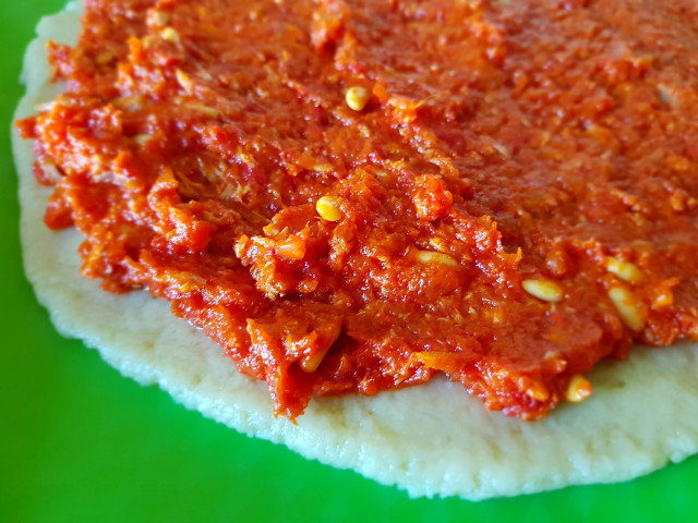 Empanada de tomate valenciana