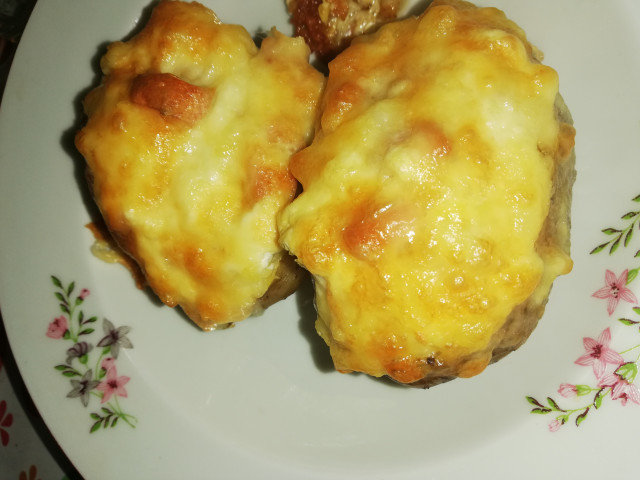 Patatas rellenas de jamón york y queso