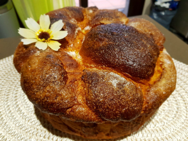 Brioche Cozonac con un huevo