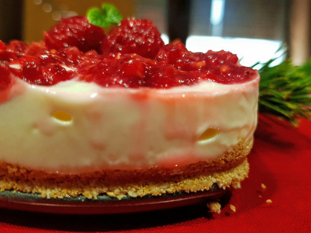 Cheesecake dietético con frambuesas