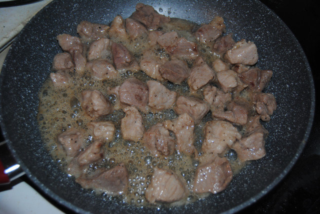 Tacos de cerdo con puerros (Kavurma)