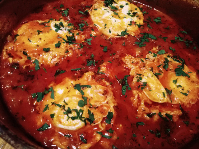 Huevos con tomate al estilo turco