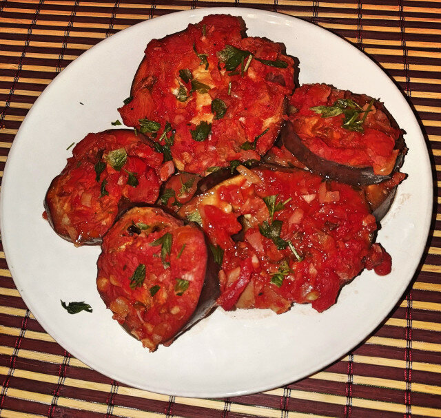 Berenjenas con tomates al horno
