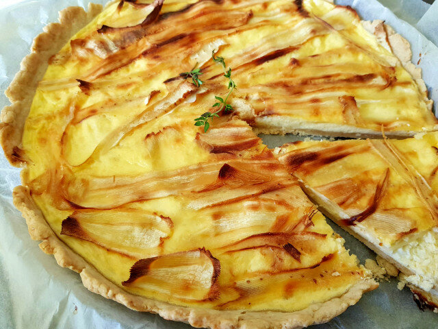 Tarta de chirivías y queso de cabra